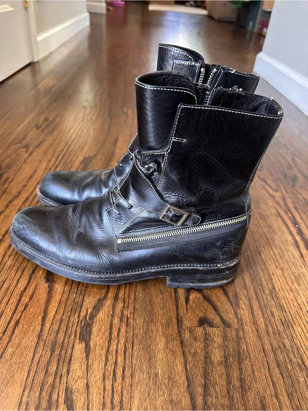 Donald J. Pliner Men's Bistro Black Leather Zip & Buckle Boots size 8.5